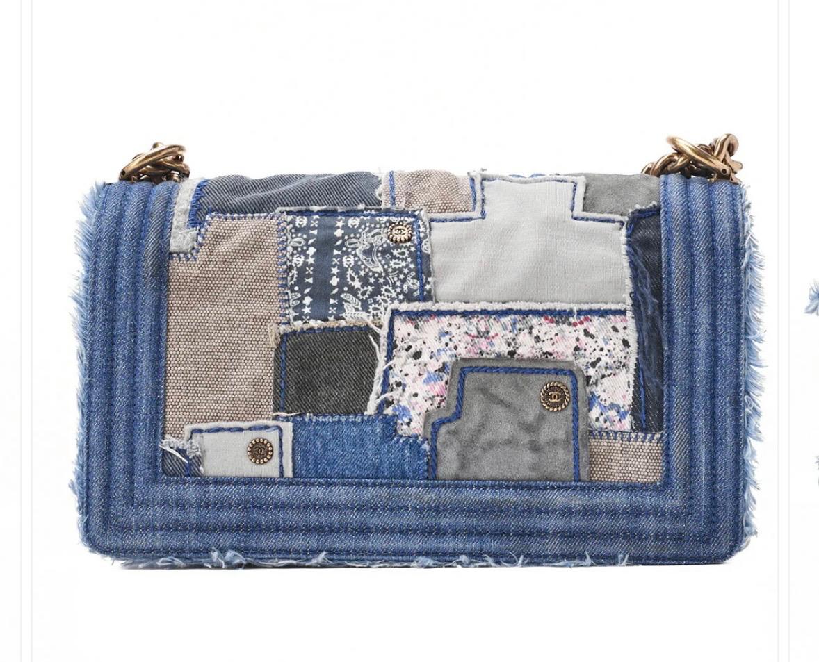 Sac CHANEL Boy patchwork denim bleu - Chaîne Dorée /Eternel Luxe