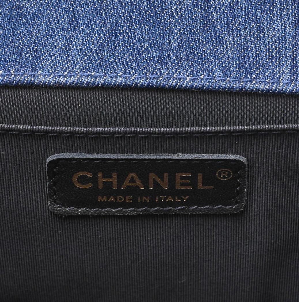 Sac CHANEL Boy patchwork denim bleu - Chaîne Dorée /Eternel Luxe