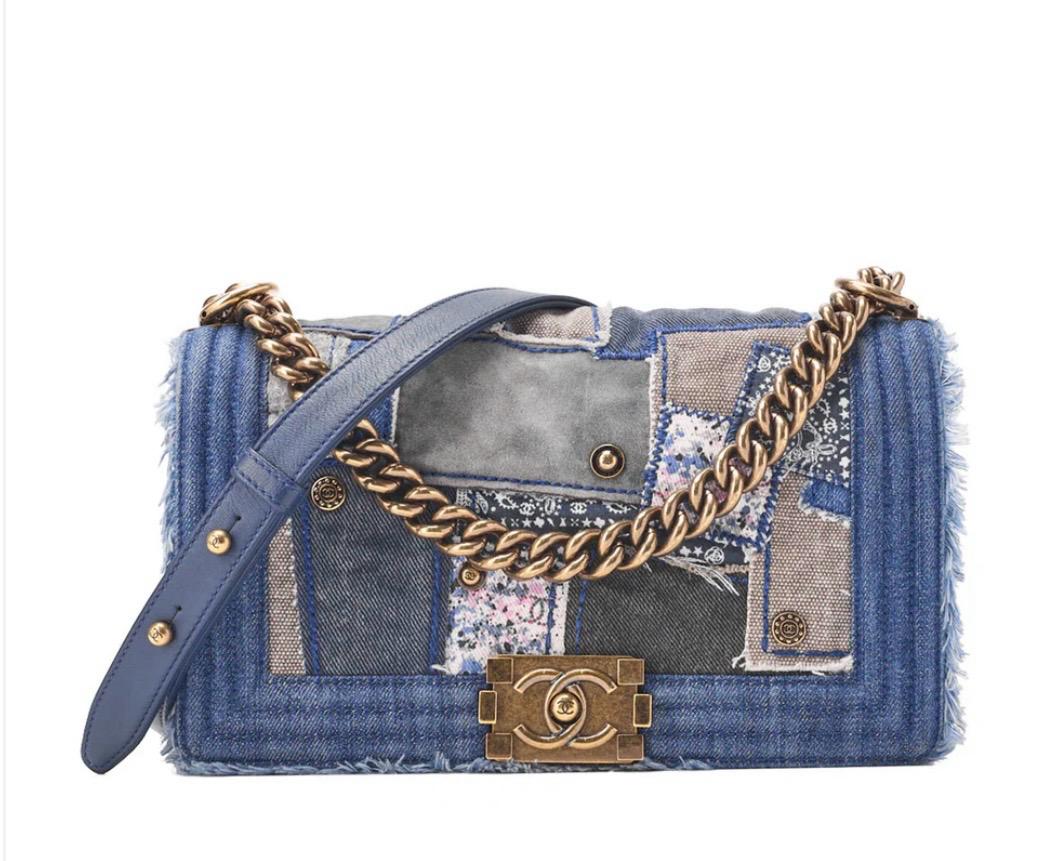 Sac CHANEL Boy patchwork denim bleu - Chaîne Dorée /Eternel Luxe
