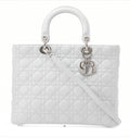 Sac Lady Dior Cannage cuir d'agneau banc/ Eternel Luxe