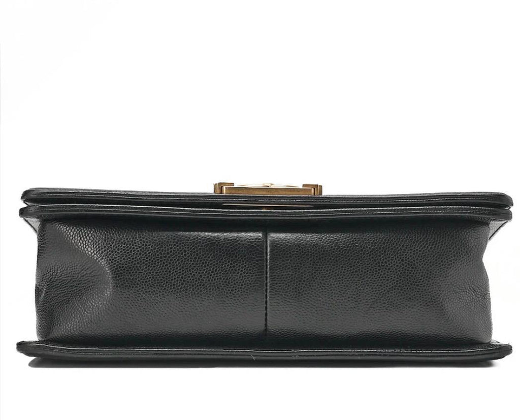 Sac CHANEL Boy Chanel cuir caviar noir / Eternel Luxe