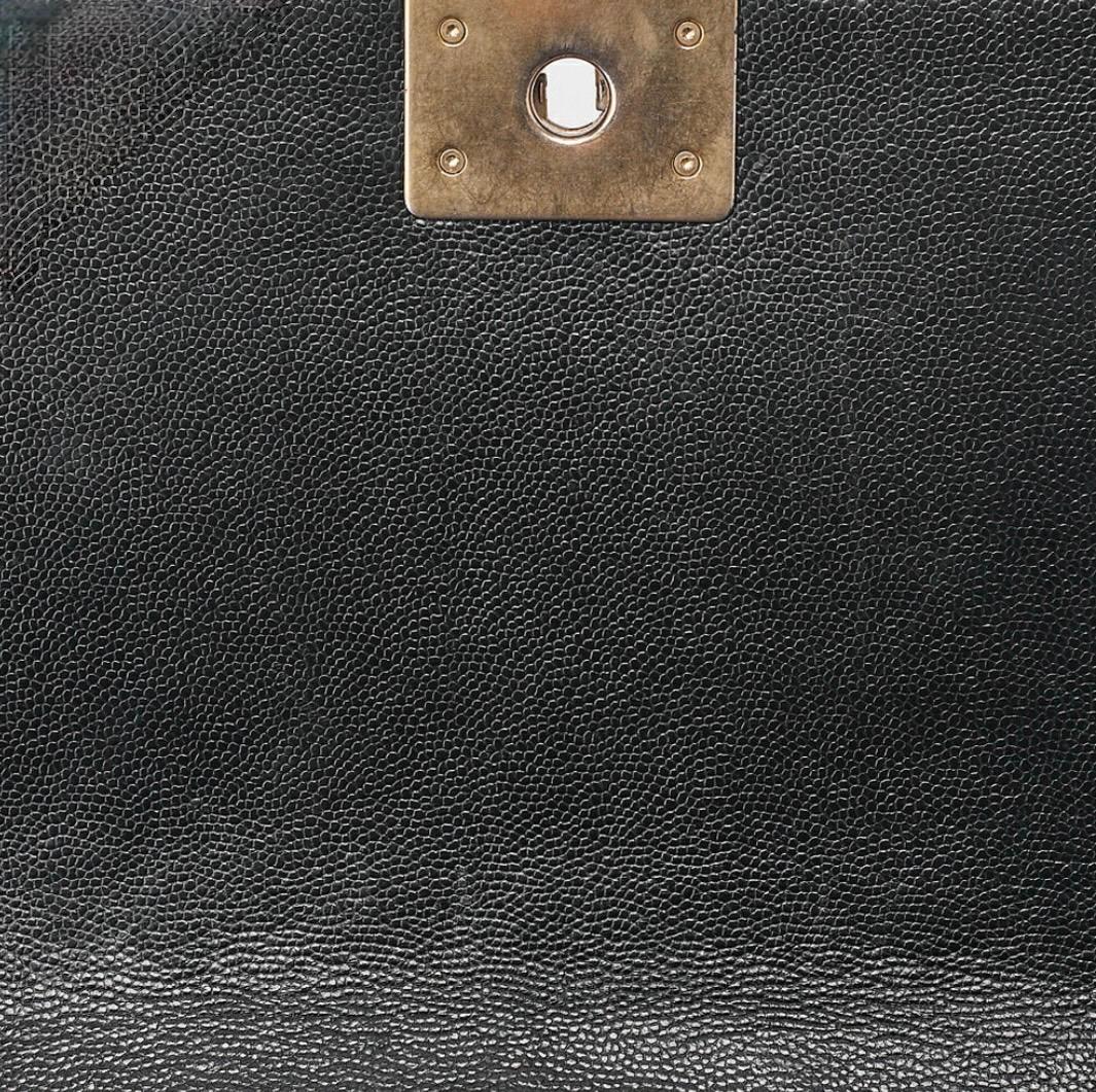 Sac CHANEL Boy Chanel cuir caviar noir / Eternel Luxe
