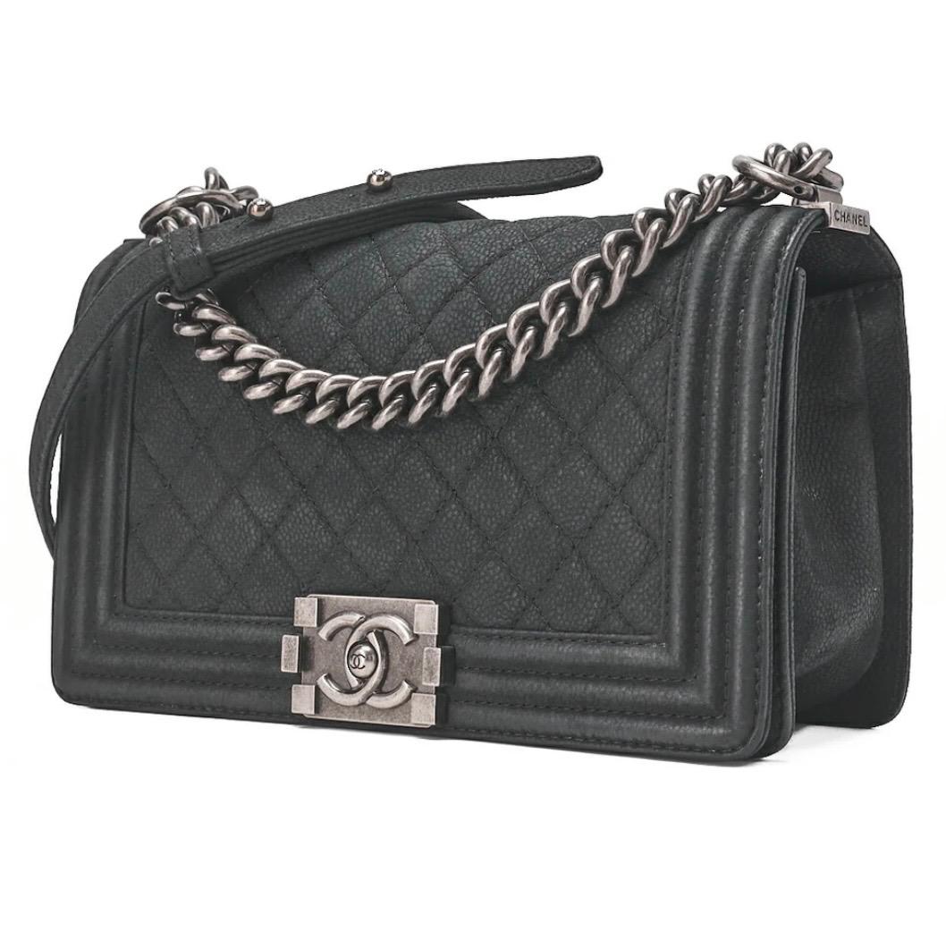 Sac CHANEL Boy Chanel Matelassé cuir caviar noir / Eternel Luxe