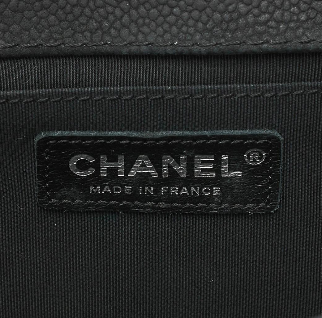 Sac CHANEL Boy Chanel Matelassé cuir caviar noir / Eternel Luxe