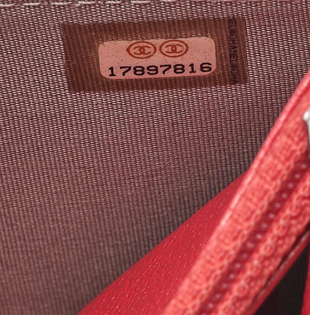 Portefeuille CHANEL  matelassé à cuir de veau rouge /Eternel Luxe
