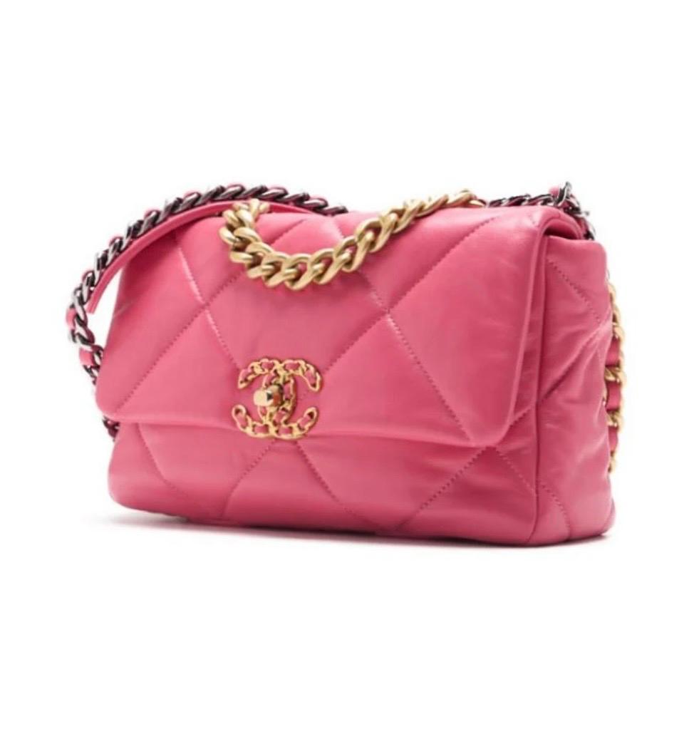 Sac CHANEL 19 Matelassé cuir d'agneau rose / Eternel Luxe