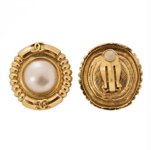 Boucles d'oreilles CHANEL 23 GP x Perle dorée / Eternel Luxe