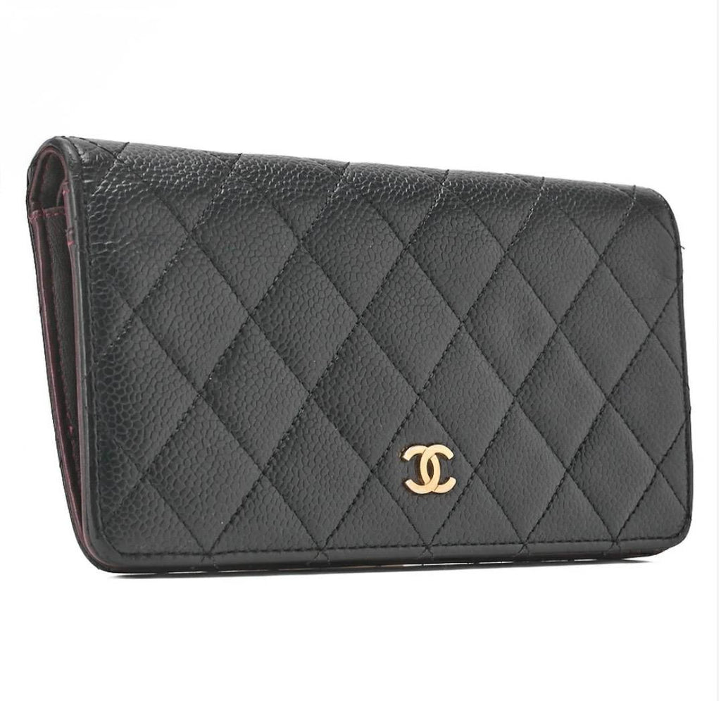 Portefeuille  CHANEL Matelassé  cuir caviar noir Eternel Luxe seconde main