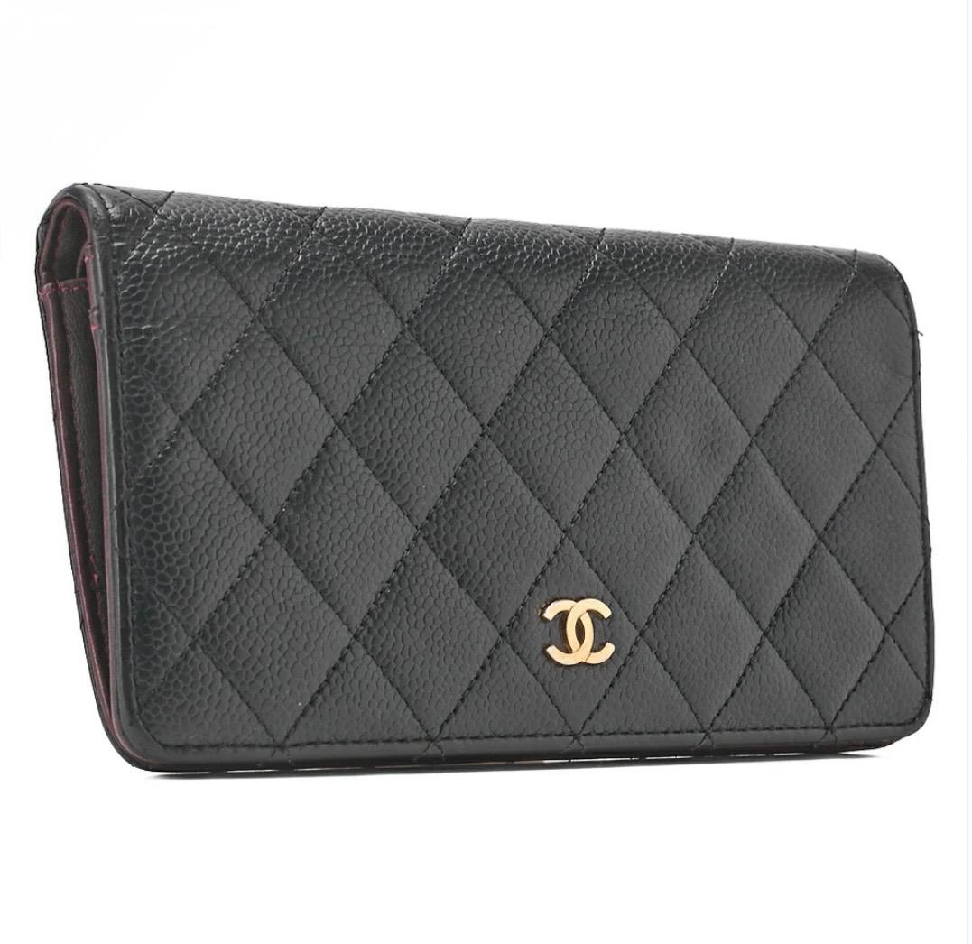 Portefeuille  CHANEL Matelassé  cuir caviar noir Eternel Luxe seconde main
