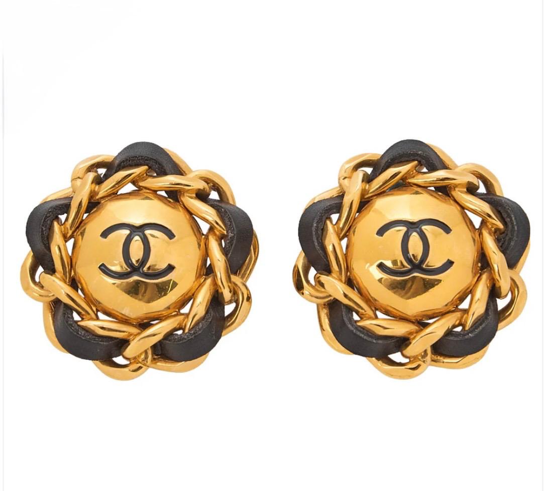 Boucles d'oreilles CHANEL Coco Mark Floral dorées 93A GP X / Eternel Luxe
