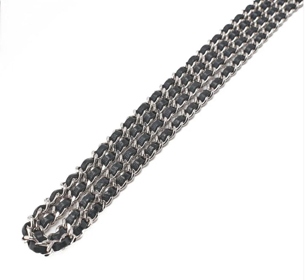 Portefeuille CHANEL Matelassé  cuir d'agneau bleu marine / Eternel Luxe