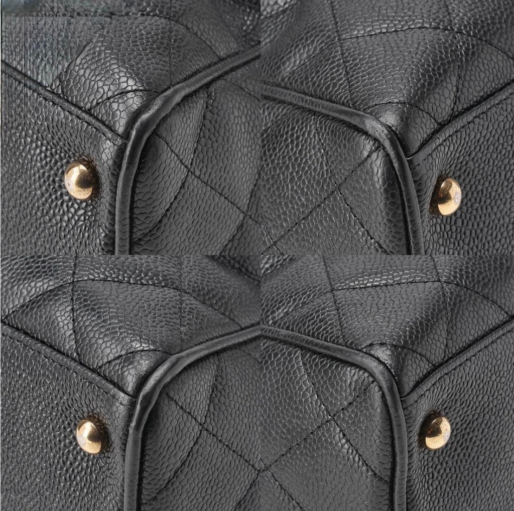 Sac  CHANEL Boston  cuir caviar noir Coco Mark