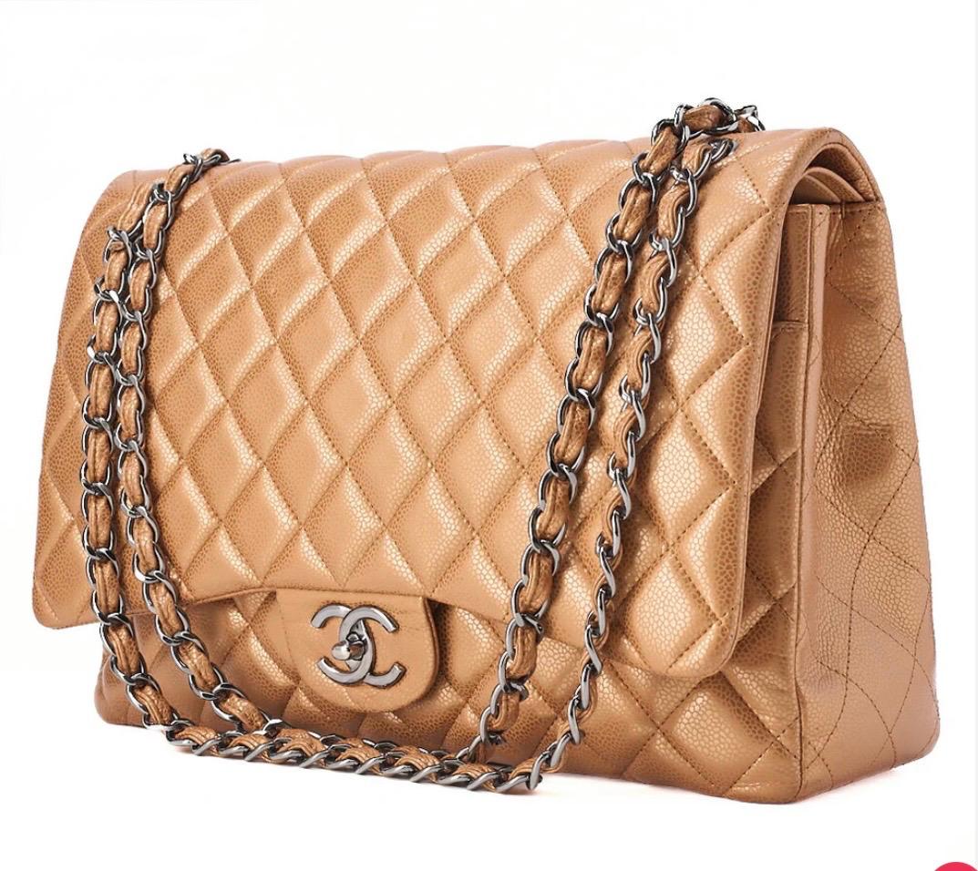 Sac Chanel Maxi 33 Deca Matelassé cuir caviar bronze
