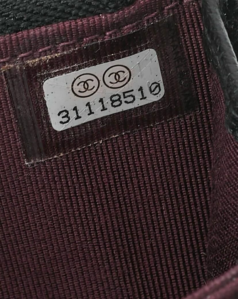 Portefeuille Chanel mini matelassé noir cuir caviar à chaîne – portefeuille luxe occasion authentique