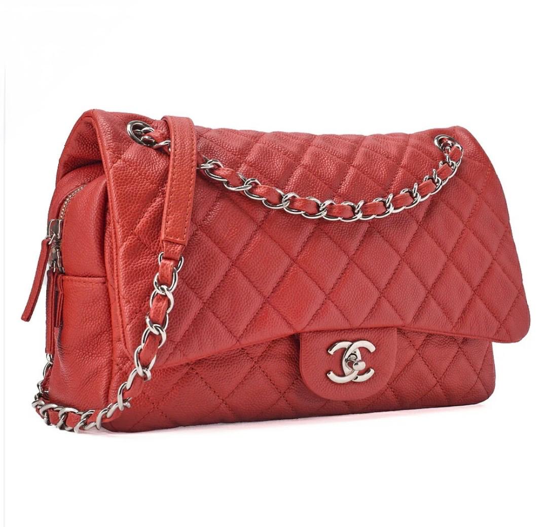 Sac à bandoulière CHANEL Deca Matelassé à rabat simple en cuir caviar rouge