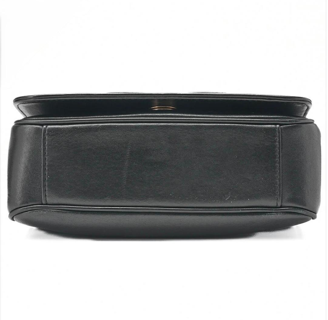 Sac CHANEL Big Coco Mark vintage noir cuir d’agneau – bandoulière chaîne dorée – sac Chanel seconde main authentique