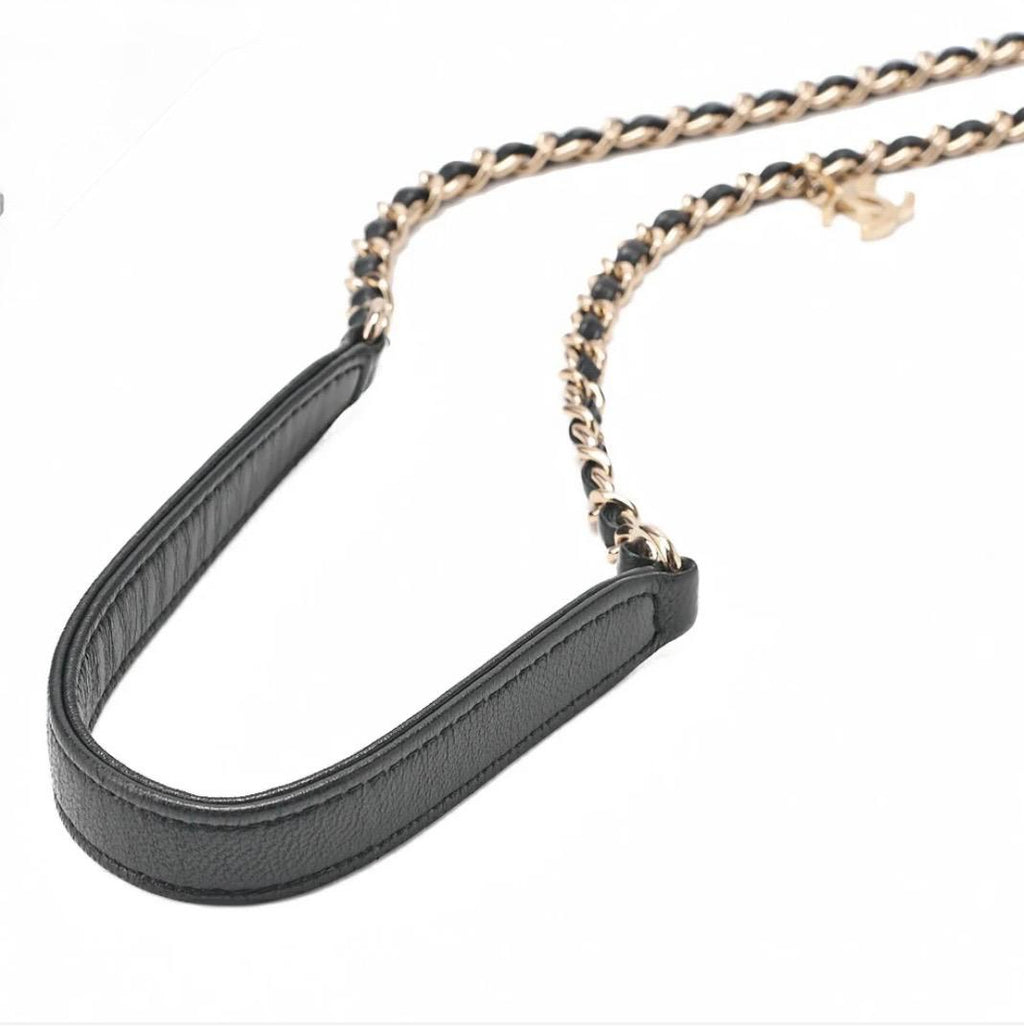 Sac CHANEL Big Coco Mark vintage noir cuir d’agneau – bandoulière chaîne dorée – sac Chanel seconde main authentique