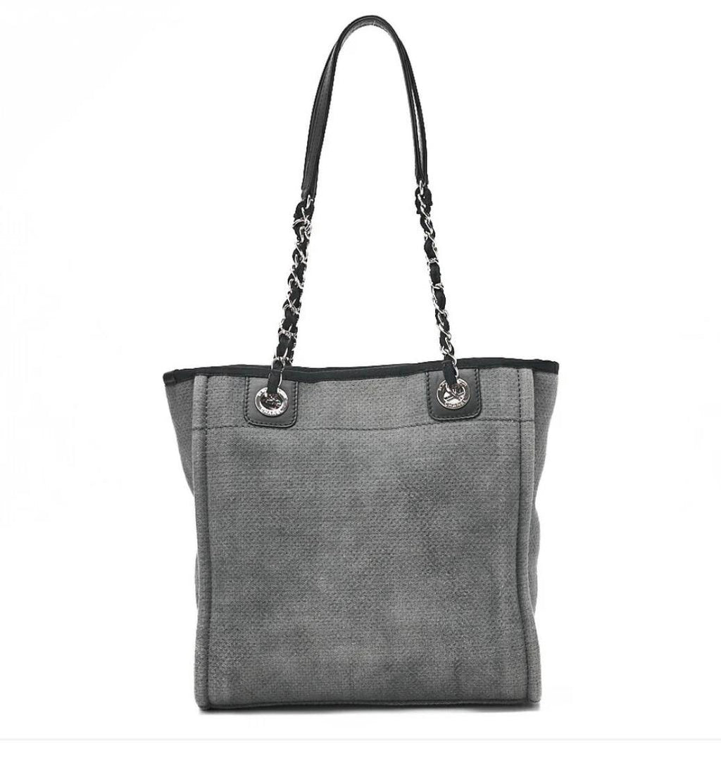 Sac cabas CHANEL Deauville PM toile grise & marine