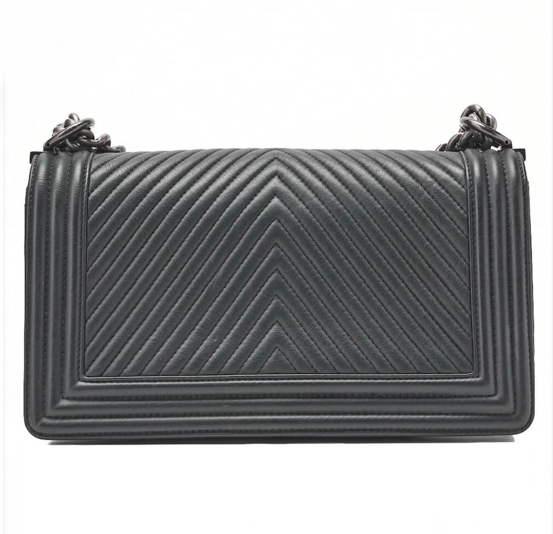 Sac Chanel Boy Noir Cuir Agneau – Chaîne Argentée