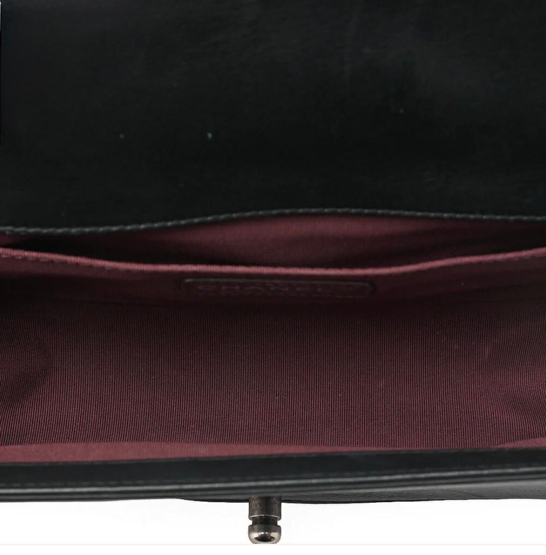 Sac Chanel Boy Noir Cuir Agneau – Chaîne Argentée