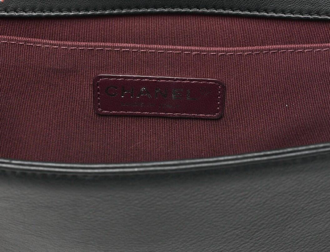 Sac Chanel Boy Noir Cuir Agneau – Chaîne Argentée
