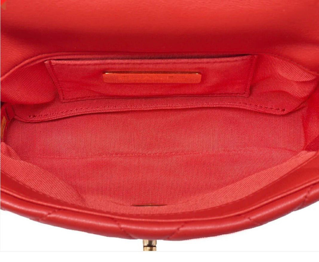Pochette banane Chanel matelassée rouge